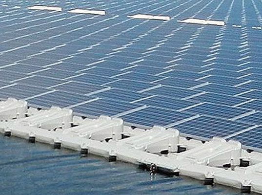 13.400 megavatios saldrán de la mayor planta solar flotante en 2017 y abastecerán a la prefectura de Chiba en Japón. 13.400 megavatios saldrán de la mayor planta solar flotante en 2017 y abastecerán a la prefectura de Chiba en Japón.