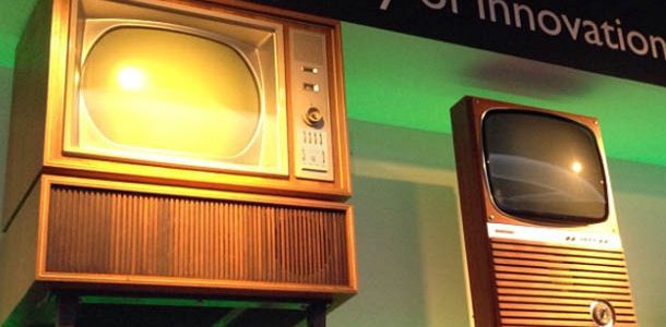 Philips busca el televisor más antiguo de España