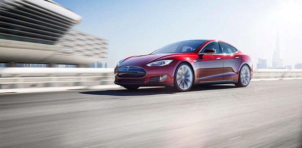 Tesla quiere mejorar la autonomía de sus vehículos