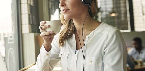 Auriculares ligeros urbanos Creative Flex