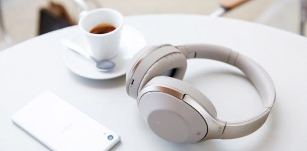 Auriculares Sony MDR-1000X con cancelación de ruido